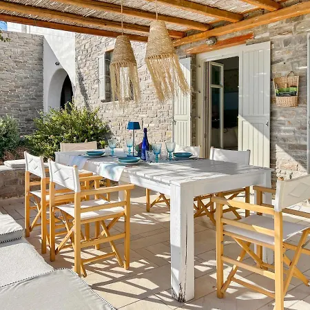 Villa Scenic View Mae With Shared Swimming Pool